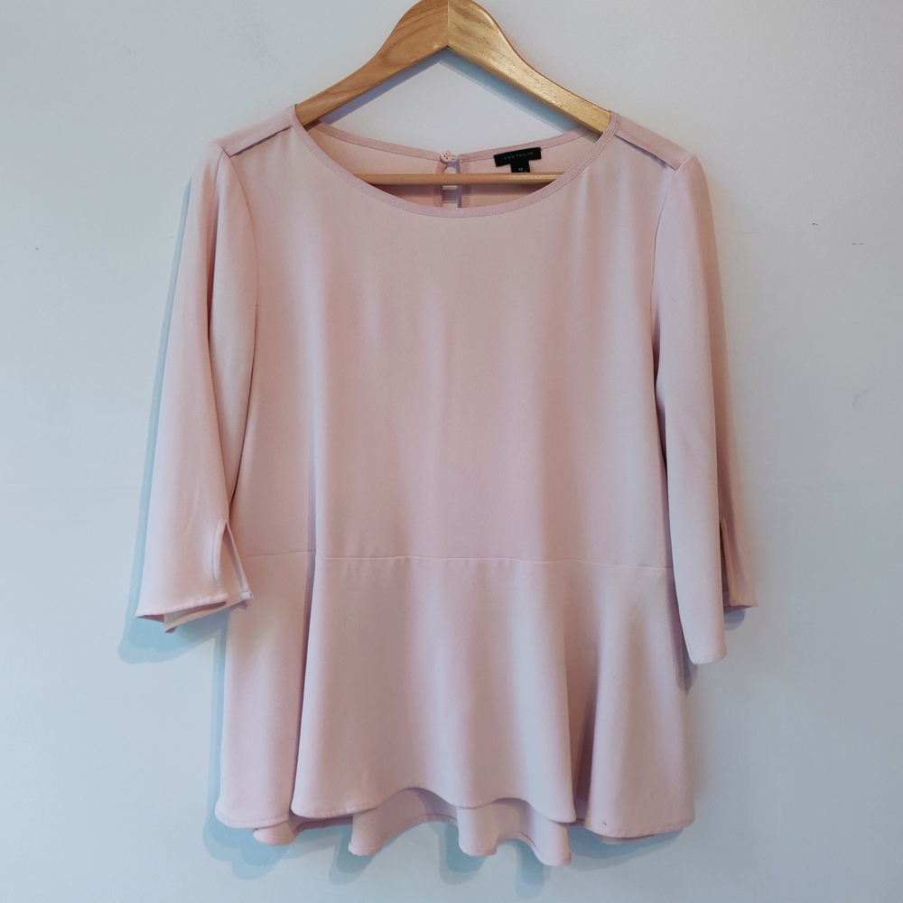 Ann Taylor Shell Pink Peplum Top M
